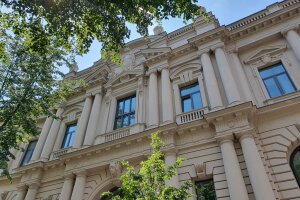 College for Social Sciences and Humanities College for Social Sciences and Humanities
