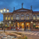 Platz mit Springbrunnen und Teatro Nacional in San José